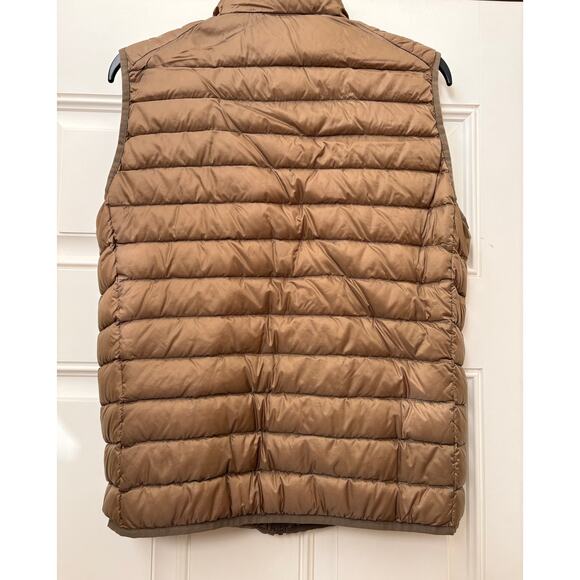100% Down Puffer Vest by Uniqlo Ultra Light Women’s Small Puffer Vest EUC - Picture 2 of 7